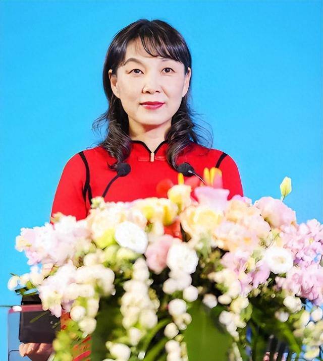 切尔西 v 巴黎圣日耳曼_是时候再来认识一下娃哈哈老臣杜建英了切尔西 v 巴黎圣日耳曼！