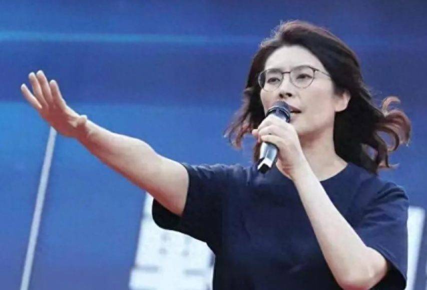 皇冠信用在线开户_登机赴京前皇冠信用在线开户，郑丽文公布人事名单，朱立伦回应特殊，不准打破惯例！民进党当局急也晚了