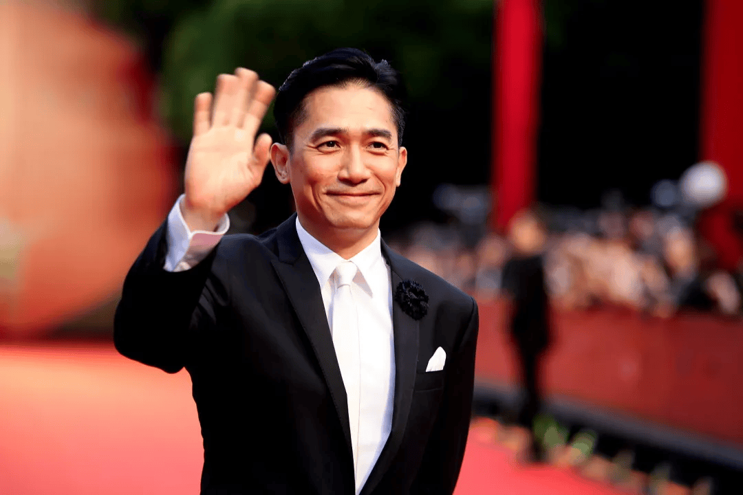 皇冠信用网最高占成_梁朝伟时隔36年后宣布再次拍电视剧：饰演一个连环杀手皇冠信用网最高占成，和以往演出的形象很不同，是个非常黑暗的角色