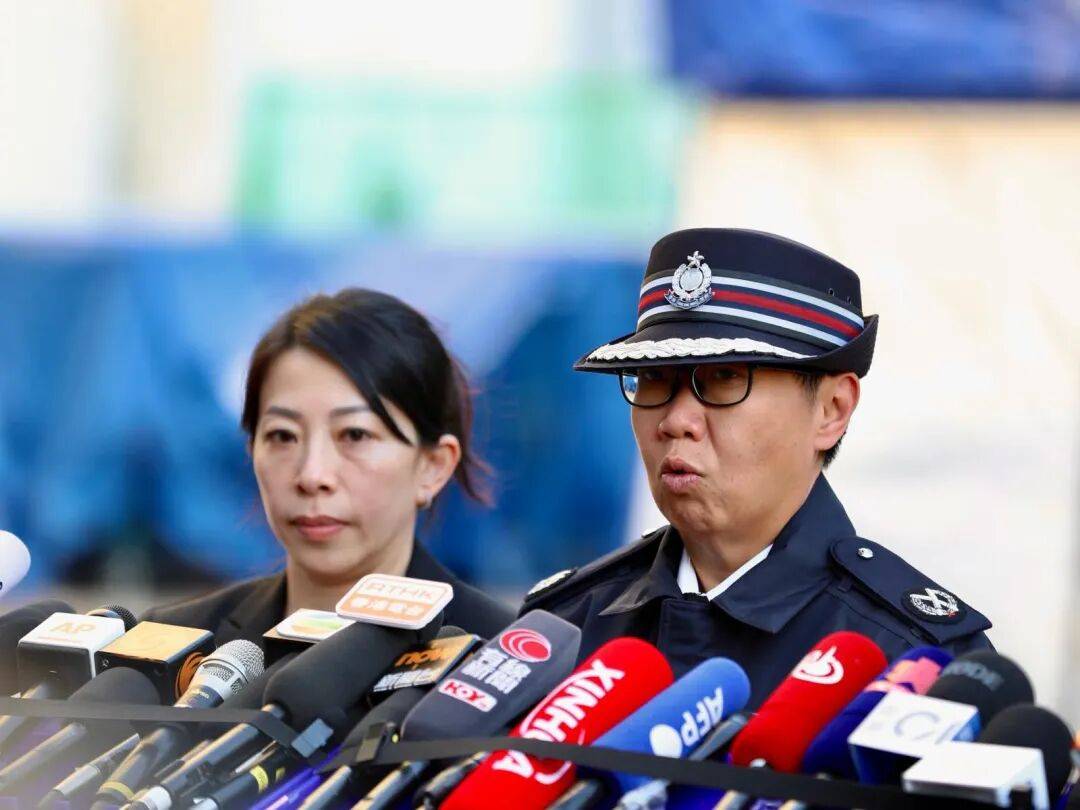 篮球
_香港警方含泪哽咽通报:有的遗体已经化成灰烬篮球
,不排除最后未必能将所有失联人士带出来