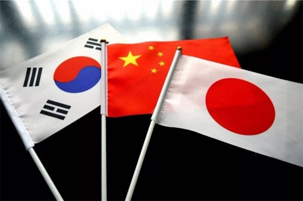 皇冠电话_李在明抵日皇冠电话，对中日关系换了说法，高市下定决心，对华反击开始？